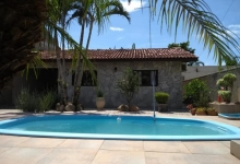 CASA C/ PISCINA NO BALNEÁRIO CAMBIJU - 100 METROS DA PRAIA