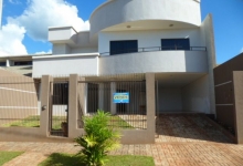 Sobrado Lindo! no Loteamento Porto Seguro. Sol da Manhã, pode ser financiado.