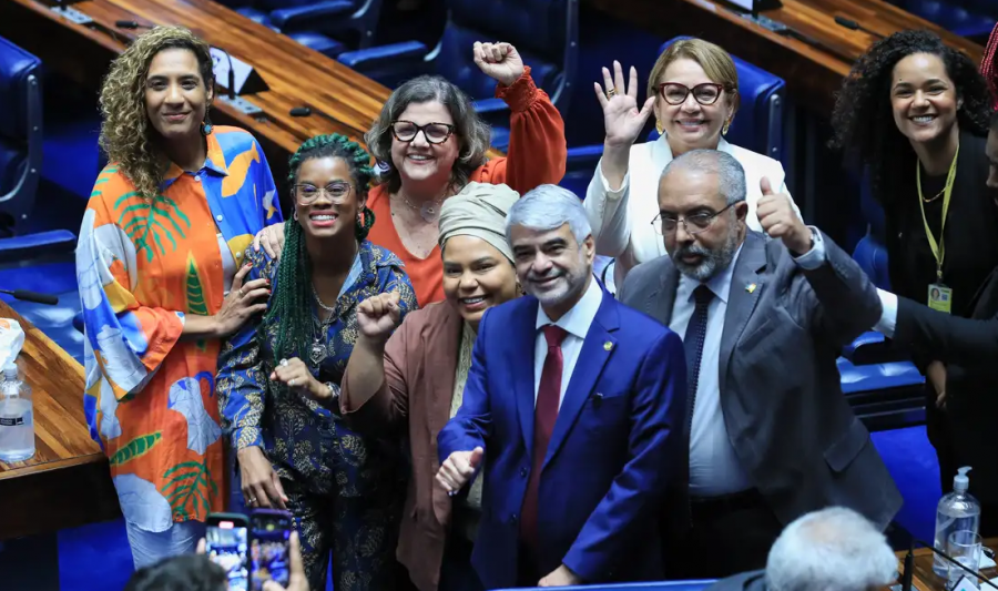 Senado aprova projeto que renova cotas raciais em concursos públicos