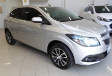 Onix 1.4 prata flex perfeito assuma mensalidade-2013