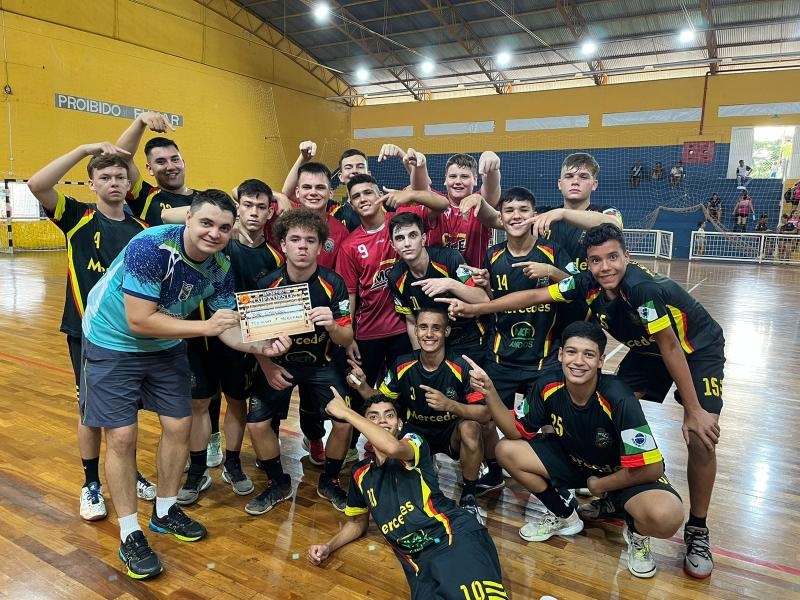 Mercedes conquista título da 3ª Copa Oeste de Handebol Sub-14 - Município  de Mercedes - PR