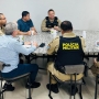 Reunião entre representantes do Poder Legislativo e Polícia Militar, na sede da 2ª Companhia (Foto: Divulgação ) 